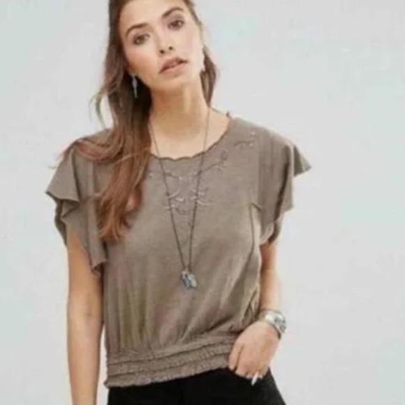 Free People Tops - NWT Free People Women's Olive Green Ruffle Sleeve Top Size M